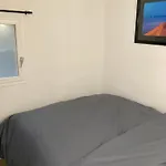 Charming 1 Bedroom Flat, Center With Pool And Car Park 아파트