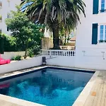 Charming 1 Bedroom Flat, Center With Pool And Car Park 아파트