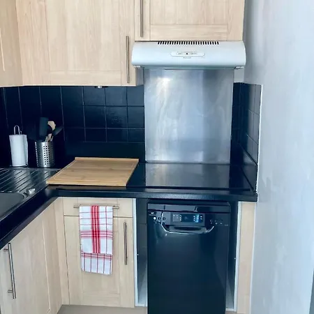 Charming 1 Bedroom Flat, Center With Pool And Car Park Appartement Biarritz