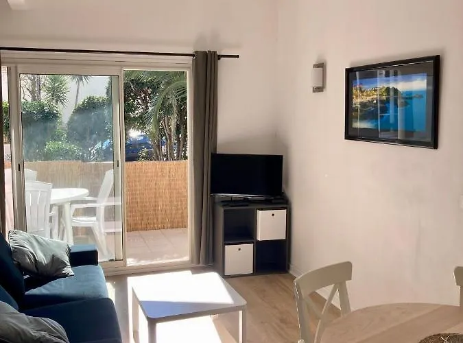 דירה Charming 1 Bedroom Flat, Center With Pool And Car Park ביאריץ