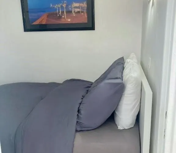 Charming 1 Bedroom Flat, Center With Pool And Car Park * ביאריץ