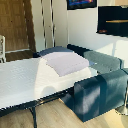 Charming 1 Bedroom Flat, Center With Pool And Car Park Apartment *